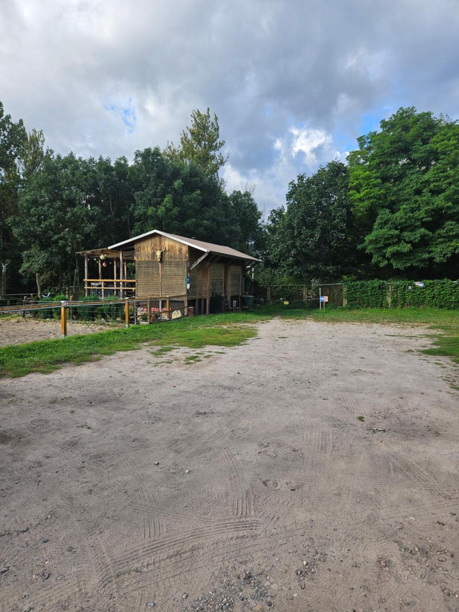 Heide Ranch Vandrerhjem Halle  Eksteriør bilde